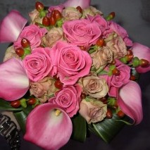 bruidsboeket rose calla en roosjes /