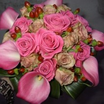 bruidsboeket rose calla en roosjes /