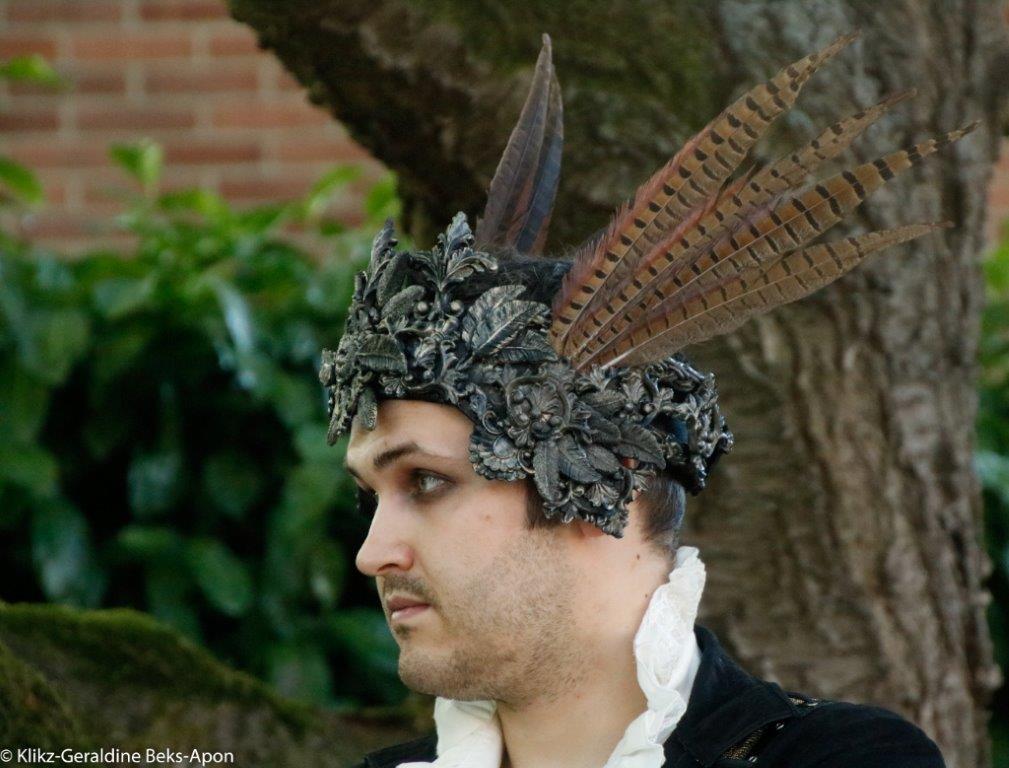 headdress 